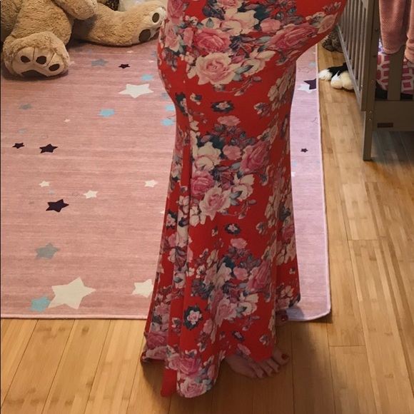 Floral Maternity Dress - Picture 3 of 5